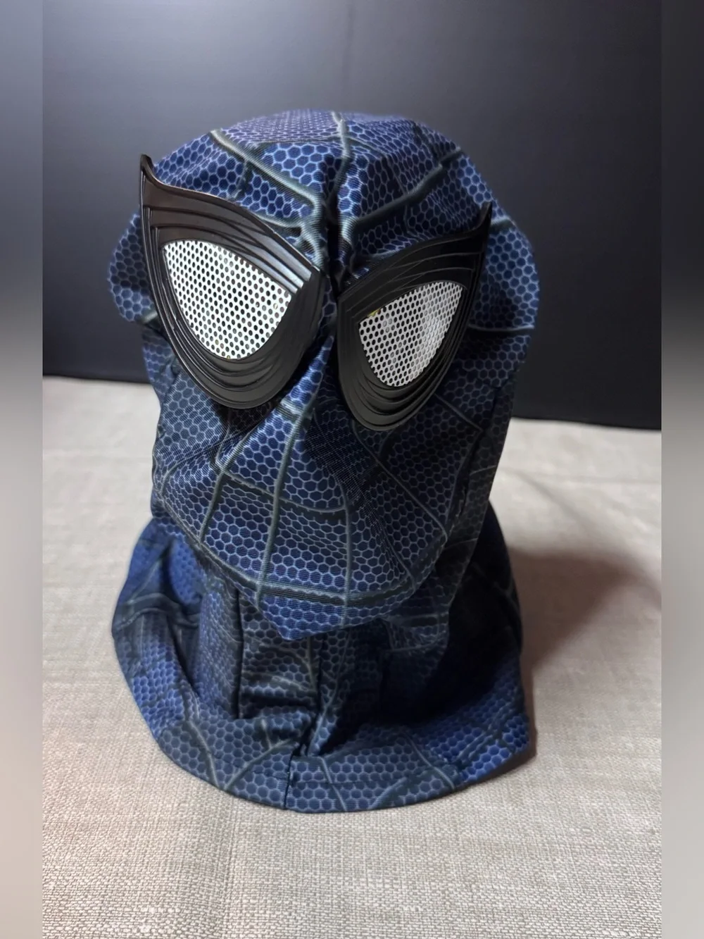 Spider-Man Venom Mask